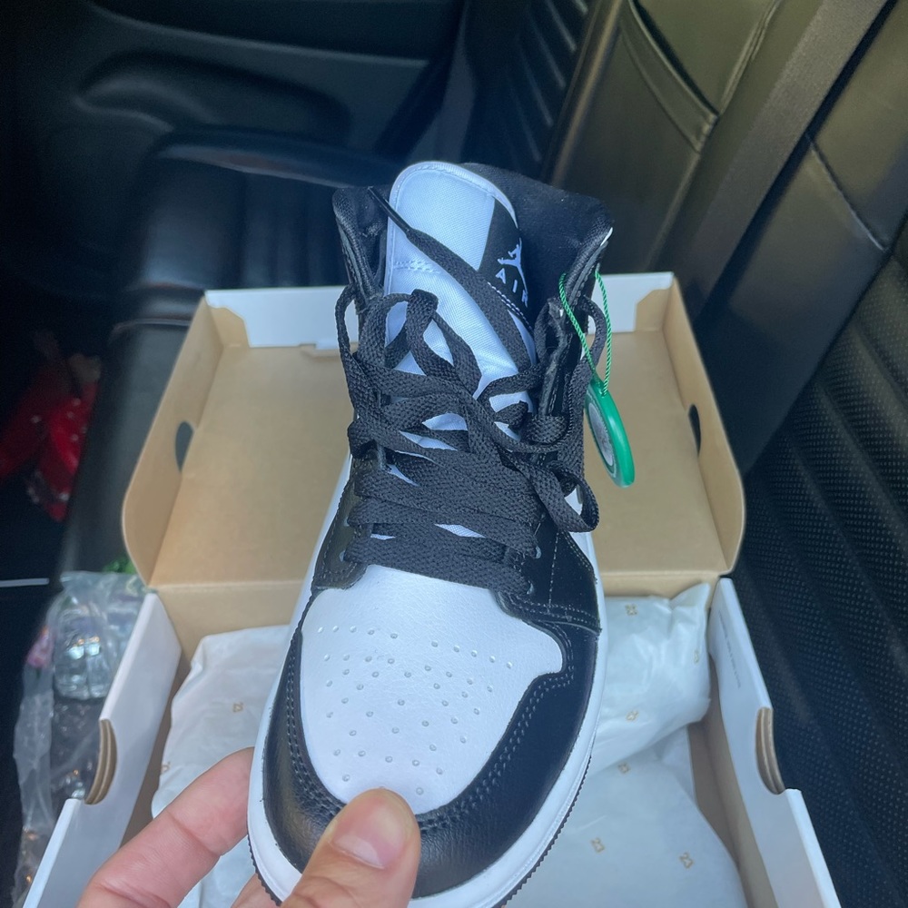 NEW Air Jordan 1MID Panda🔥🔥